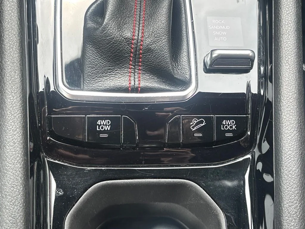 Used 2024 White Jeep Trailhawk image 15