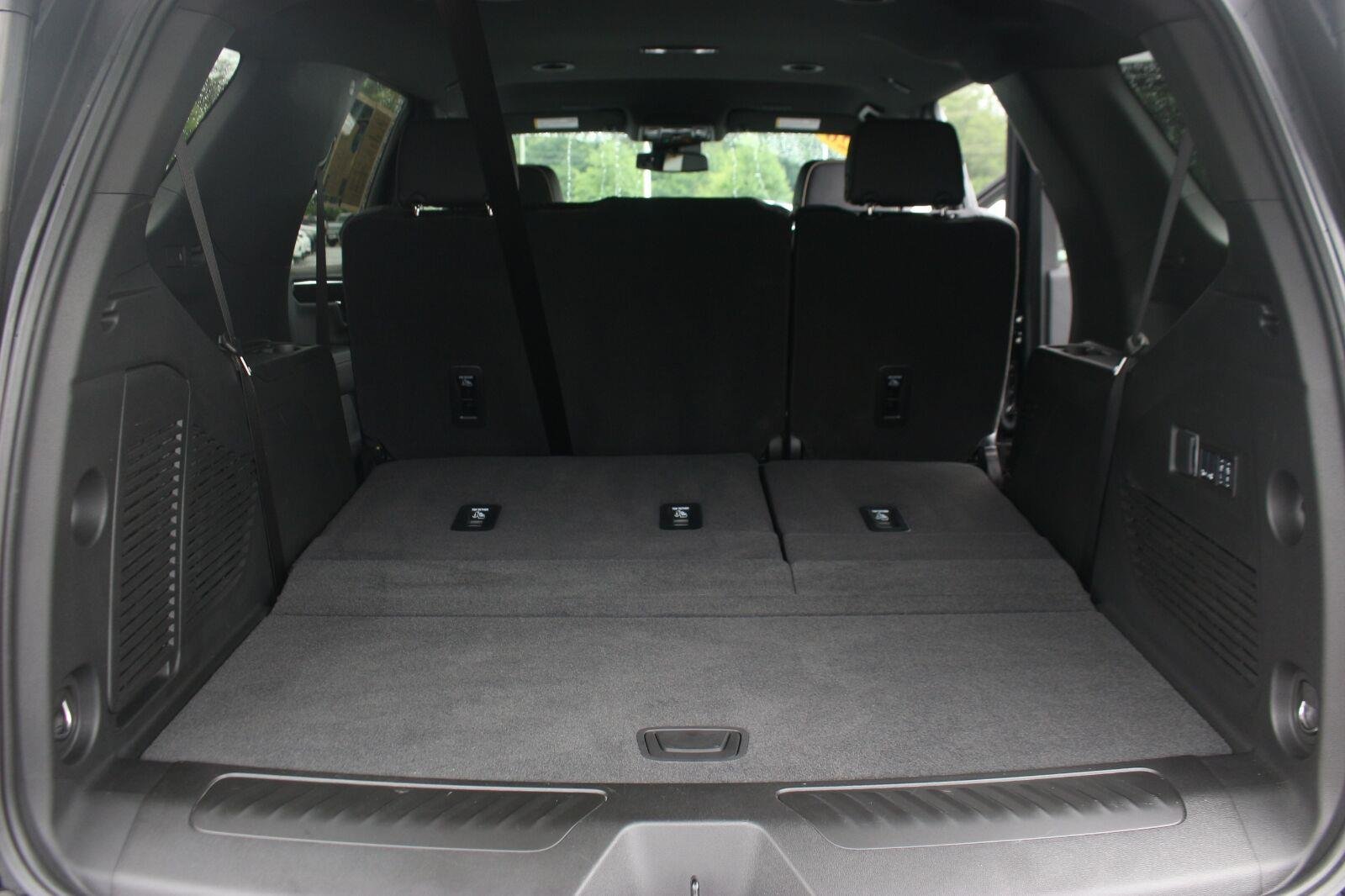 Used 2026 Onyx Black GMC Elevation image 13