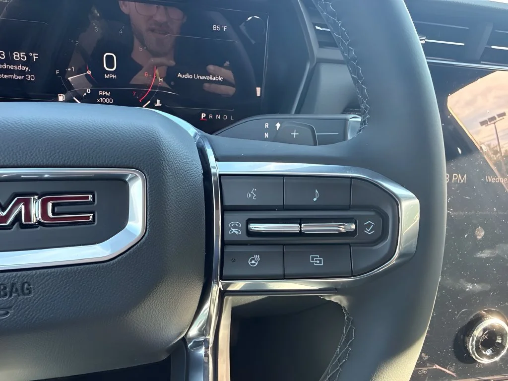 New 2027 Summit White GMC Elevation image 16
