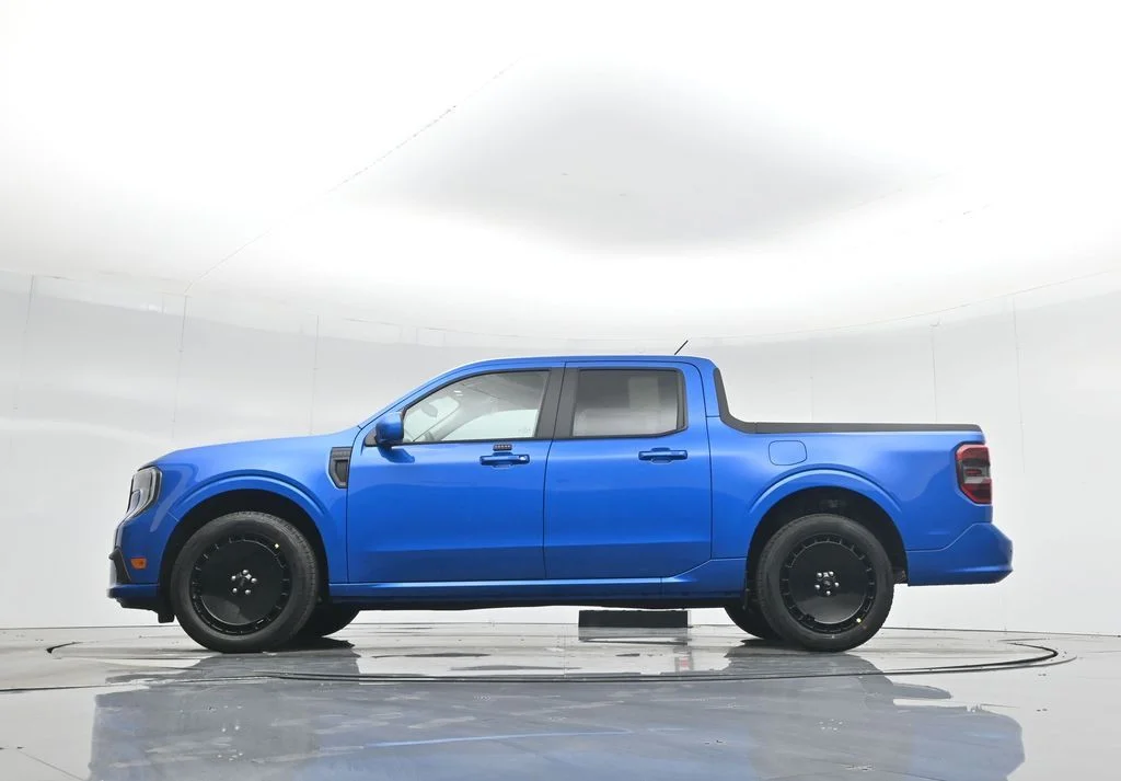 New 2025 Velocity Blue Ford Lobo Standard image 7
