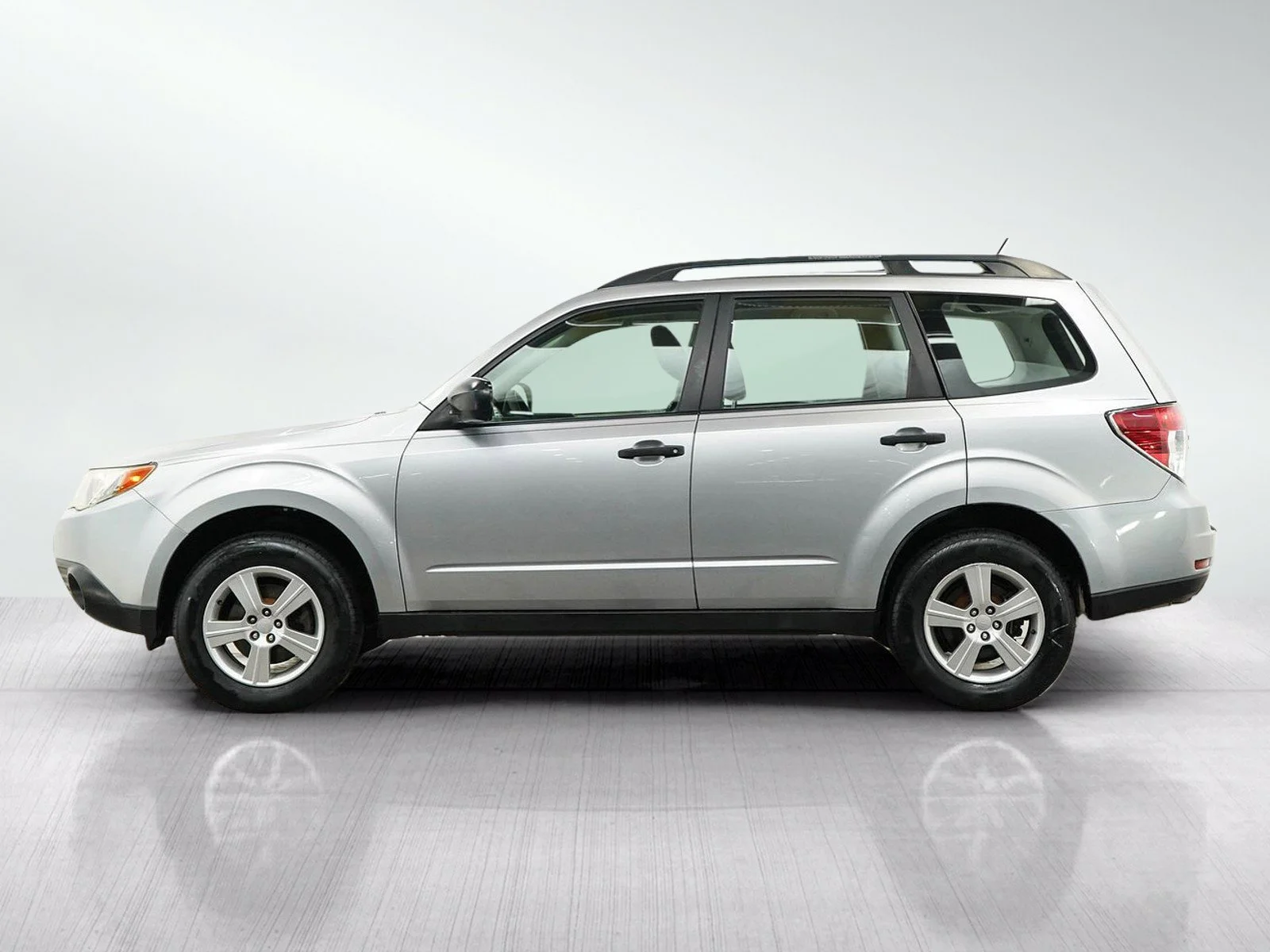 Used 2013 Subaru Forester X with VIN JF2SHABC7DH435895 for sale in Burnsville, Minnesota