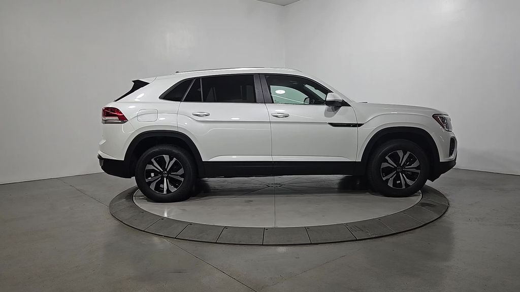 New 2026 White/off-white Volkswagen 2.0T SE image 6