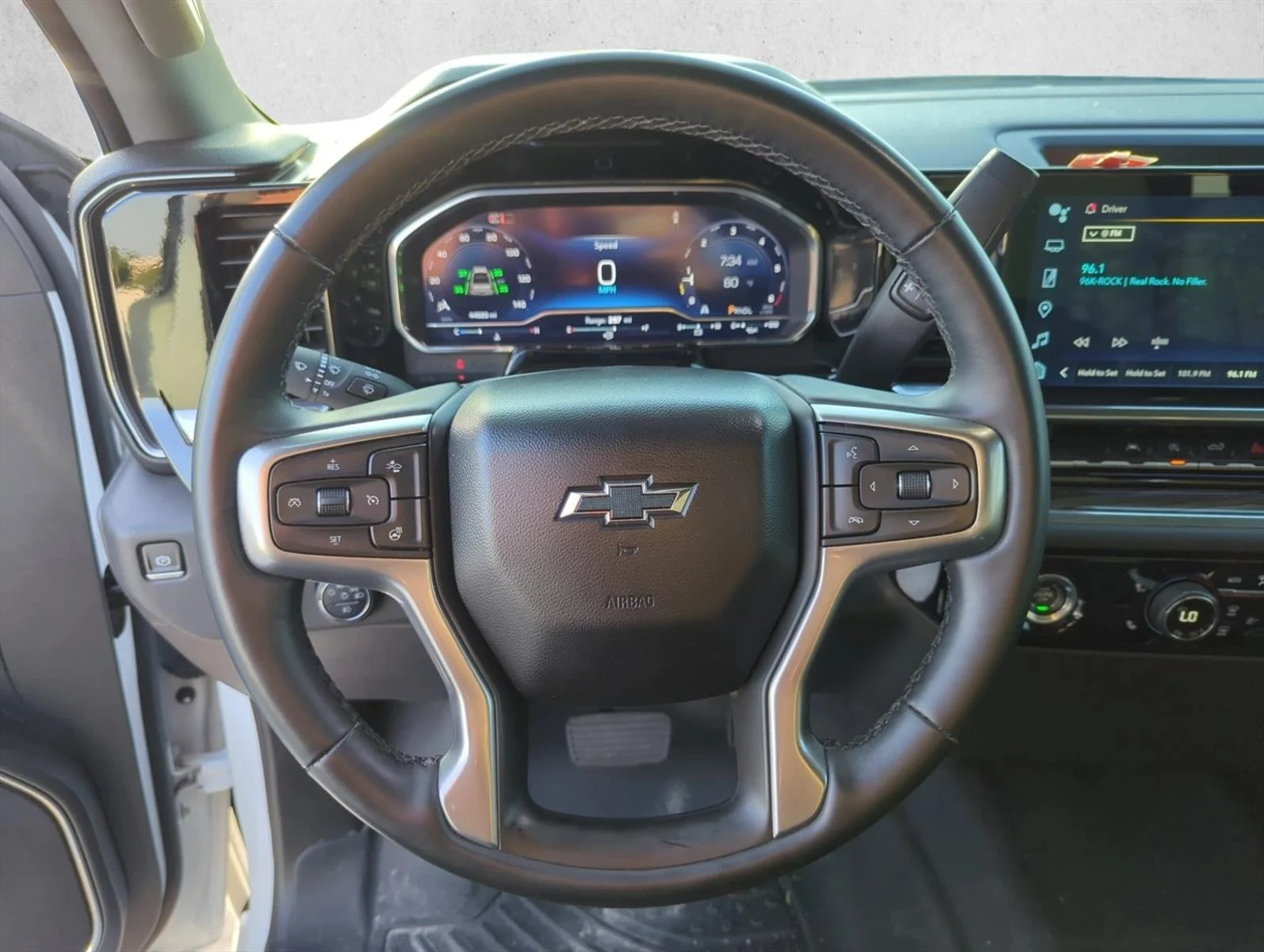 Used 2024 Summit White Chevrolet RST image 12
