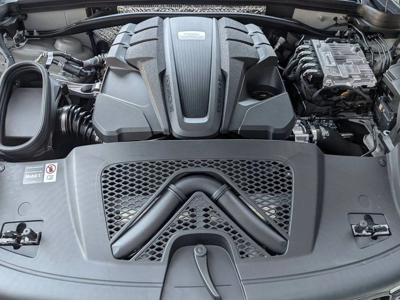 New 2026 Grey Porsche S image 28