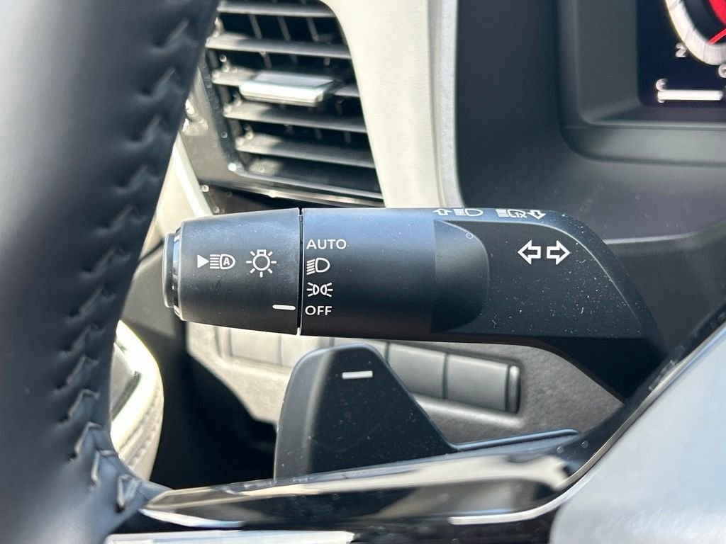 Used 2025 Black Nissan SL image 29