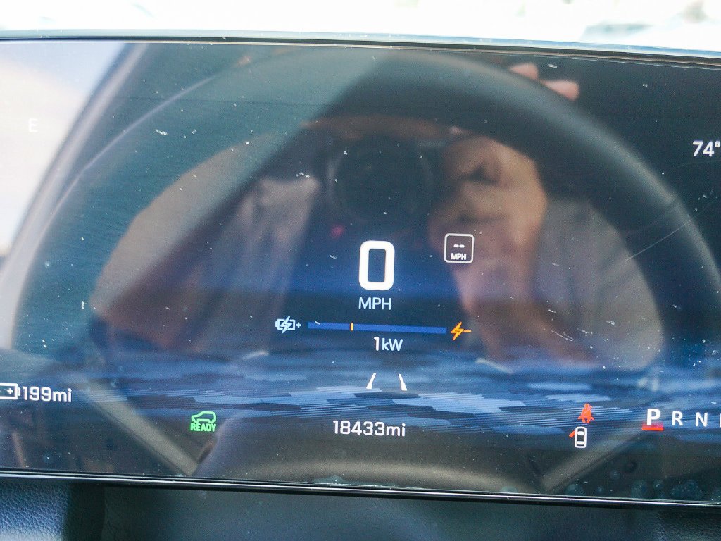 Used 2024 White Chevrolet LT image 21