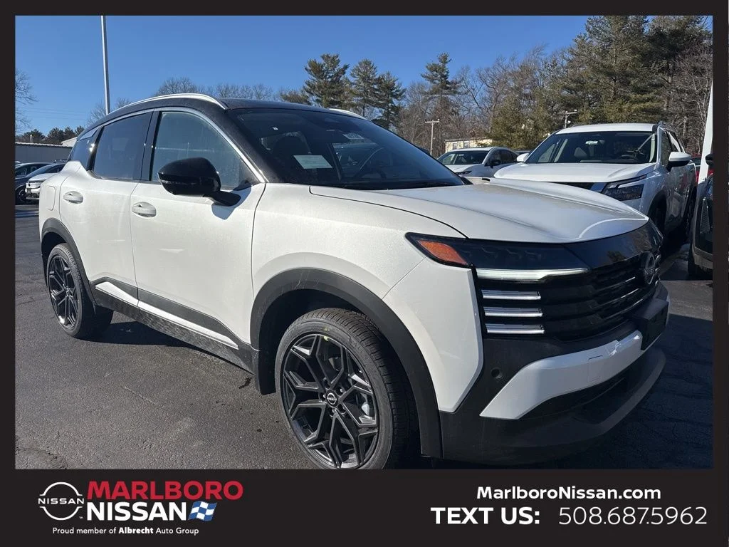 New 2026 Aspen White TriCoat / Super Black Two-tone Nissan SR image 1