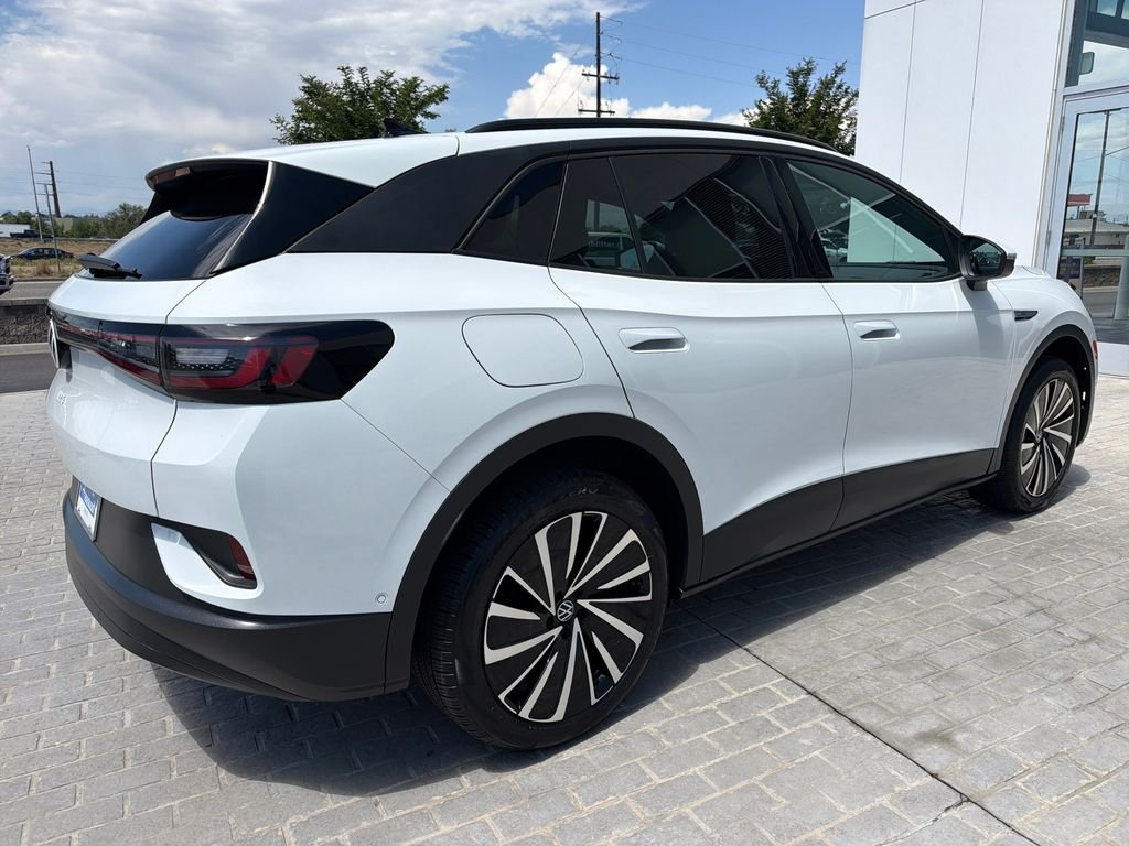 Certified Used 2024 Pure White Volkswagen Pro image 7