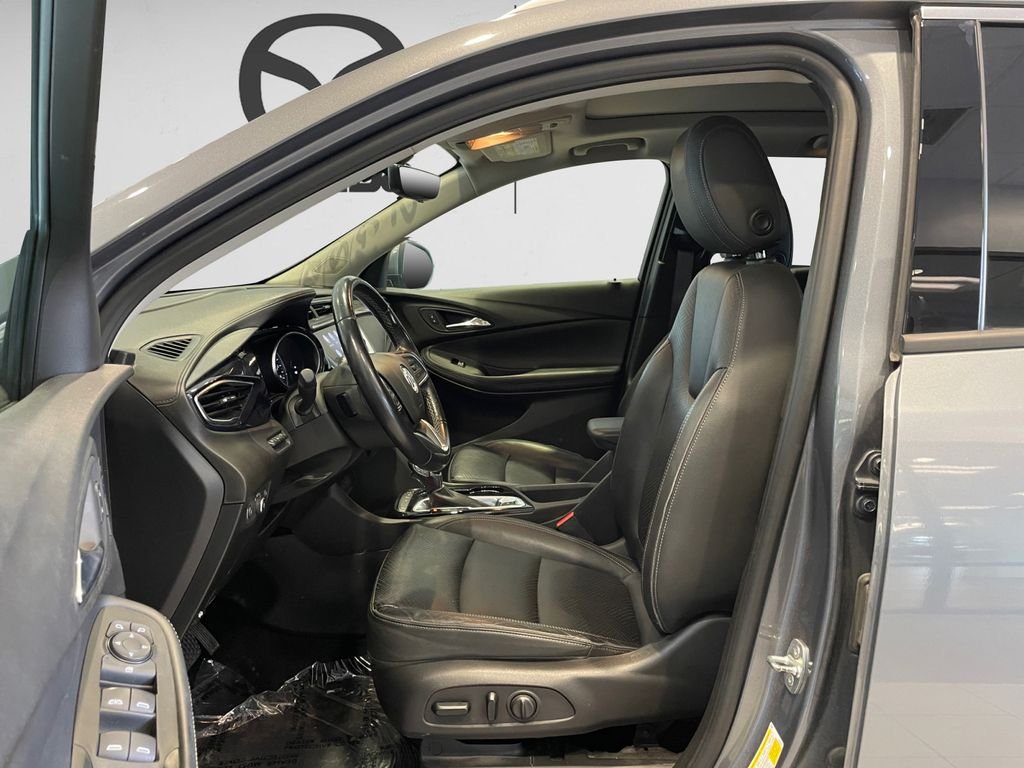 Used 2021  Buick Essence image 8