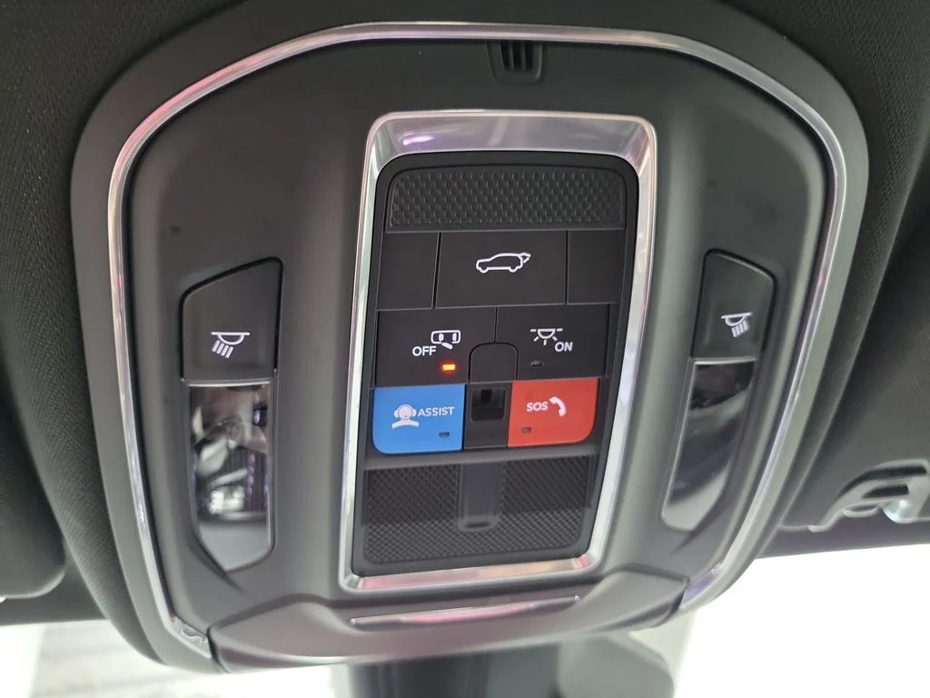 Used 2023 White Jeep Series II image 52