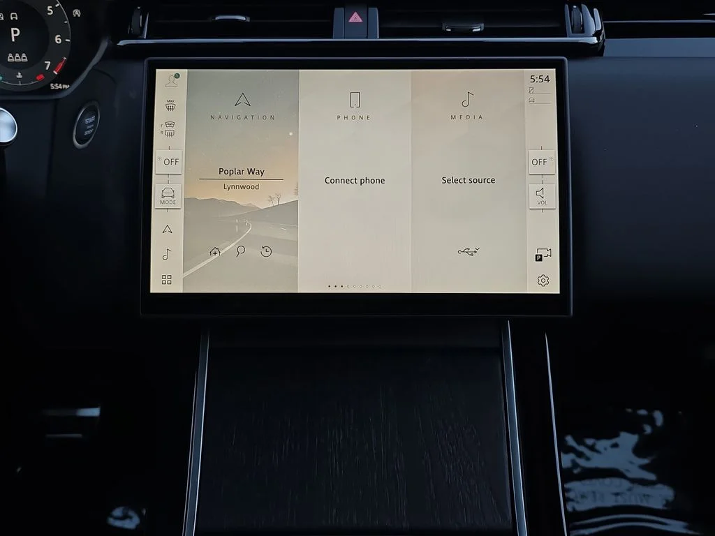 New 2026 Batumi Gold LAND ROVER Dynamic SE image 20