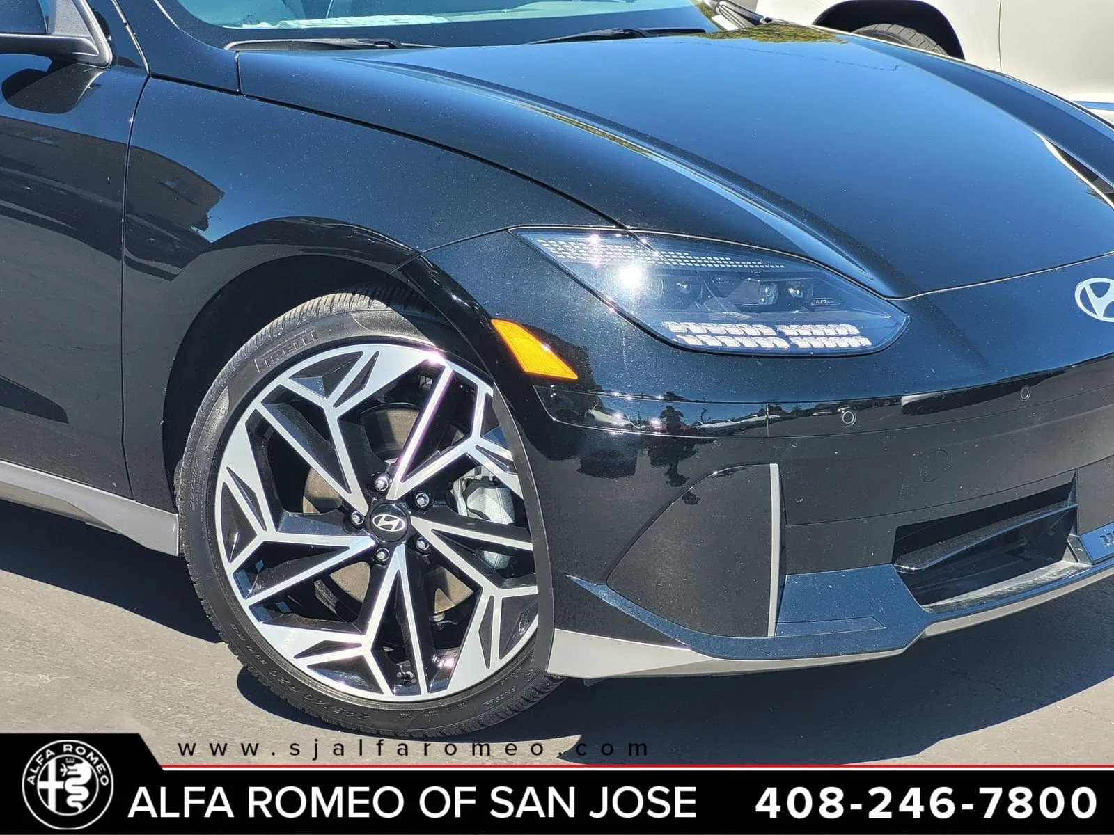 Used 2024 Black Hyundai SEL image 5