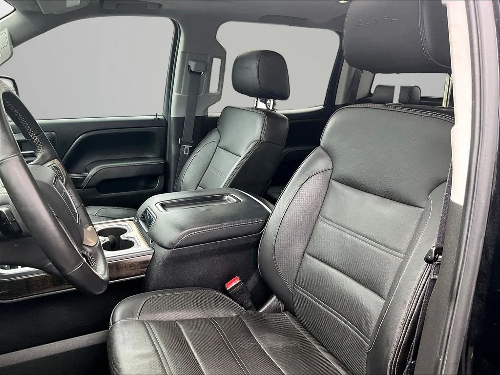 Used 2015 Black GMC Denali image 26