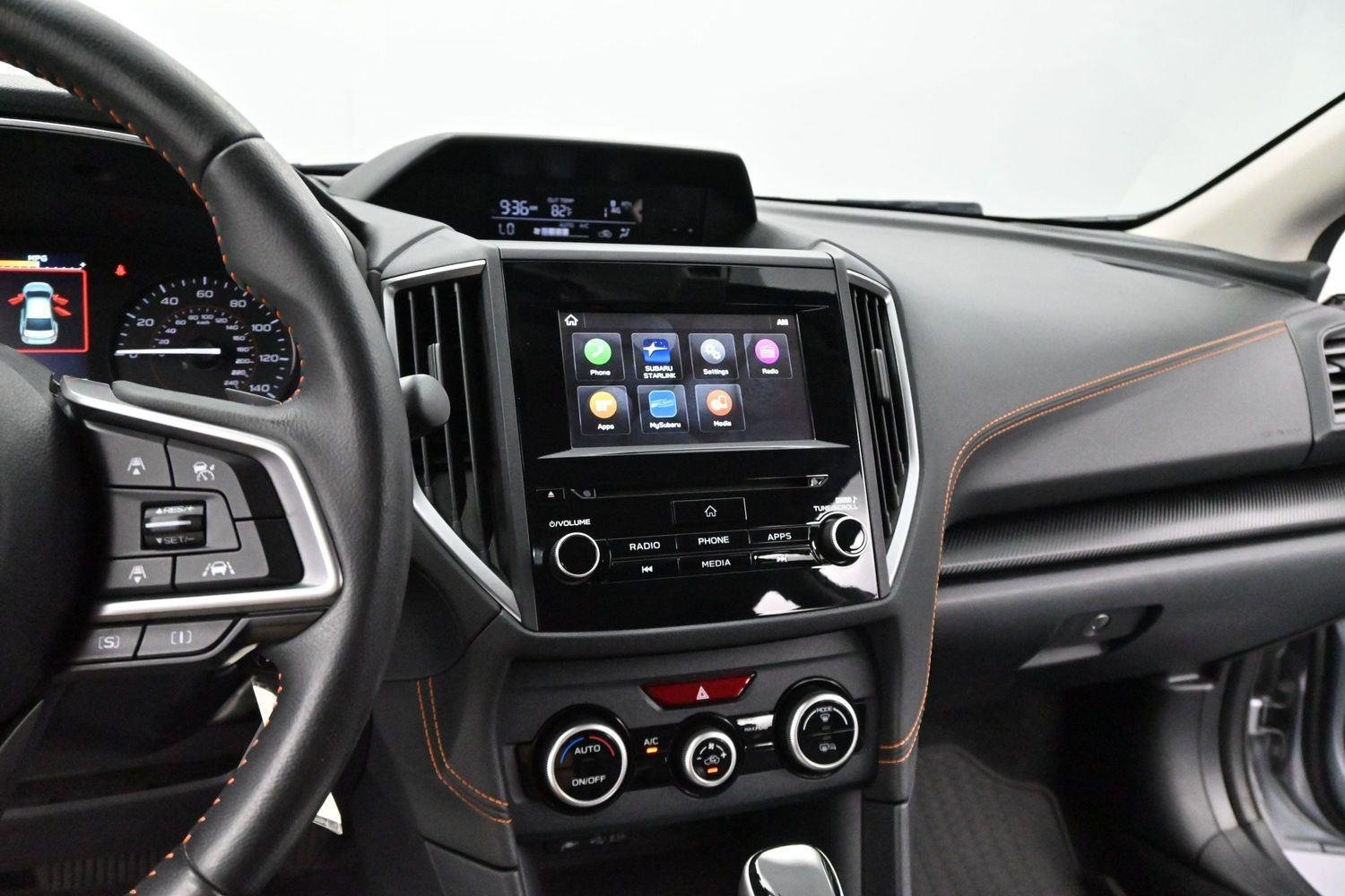 Used 2020 Ice Silver Metallic Subaru Premium image 17