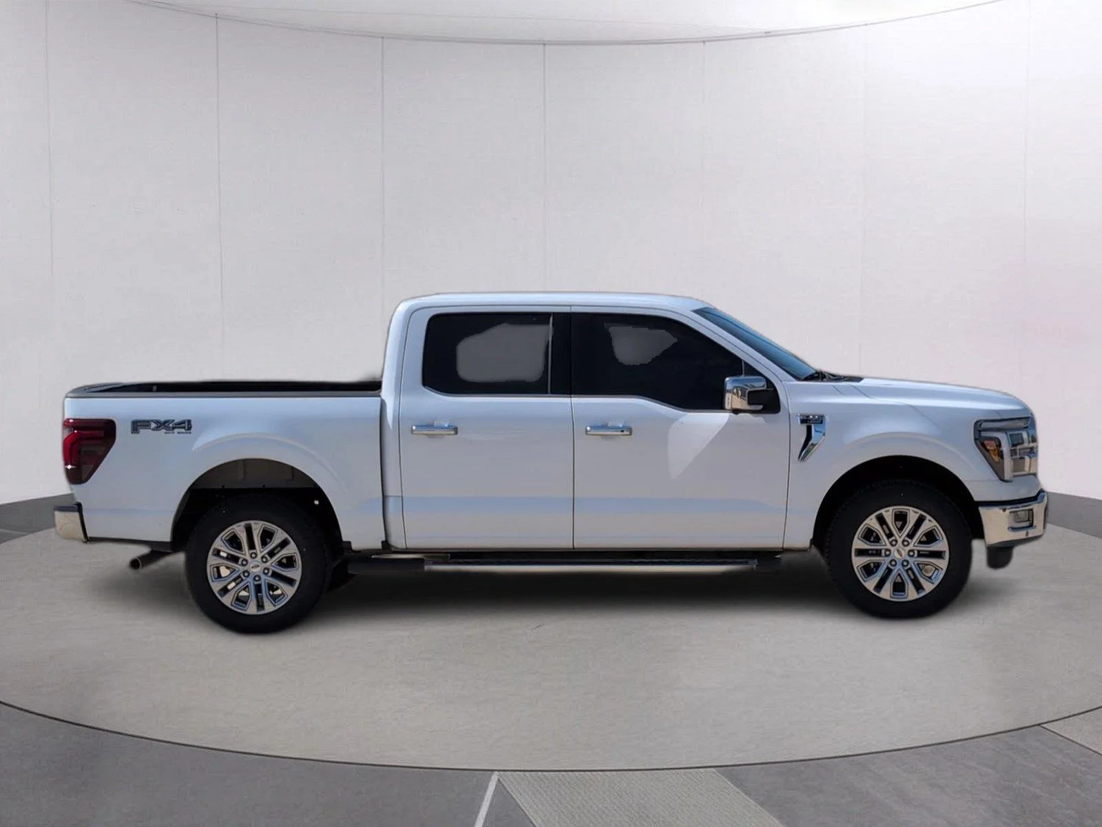 Used 2024 Oxford White Ford LARIAT image 8