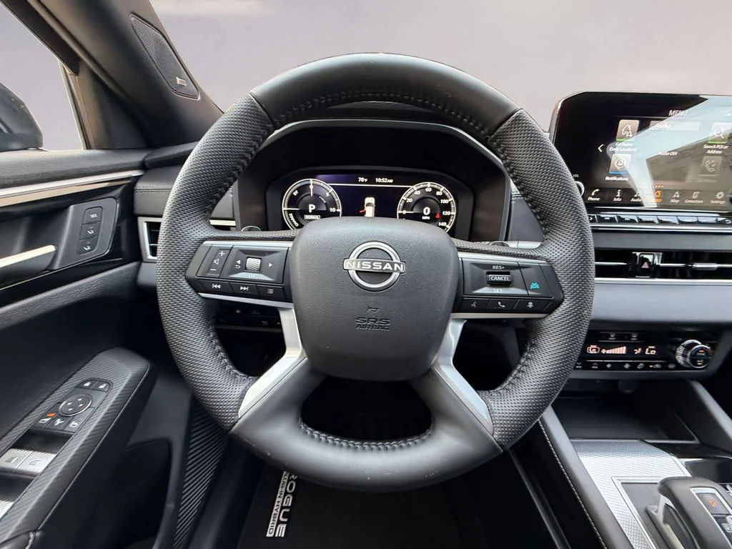 New 2026 Black Nissan Platinum image 13
