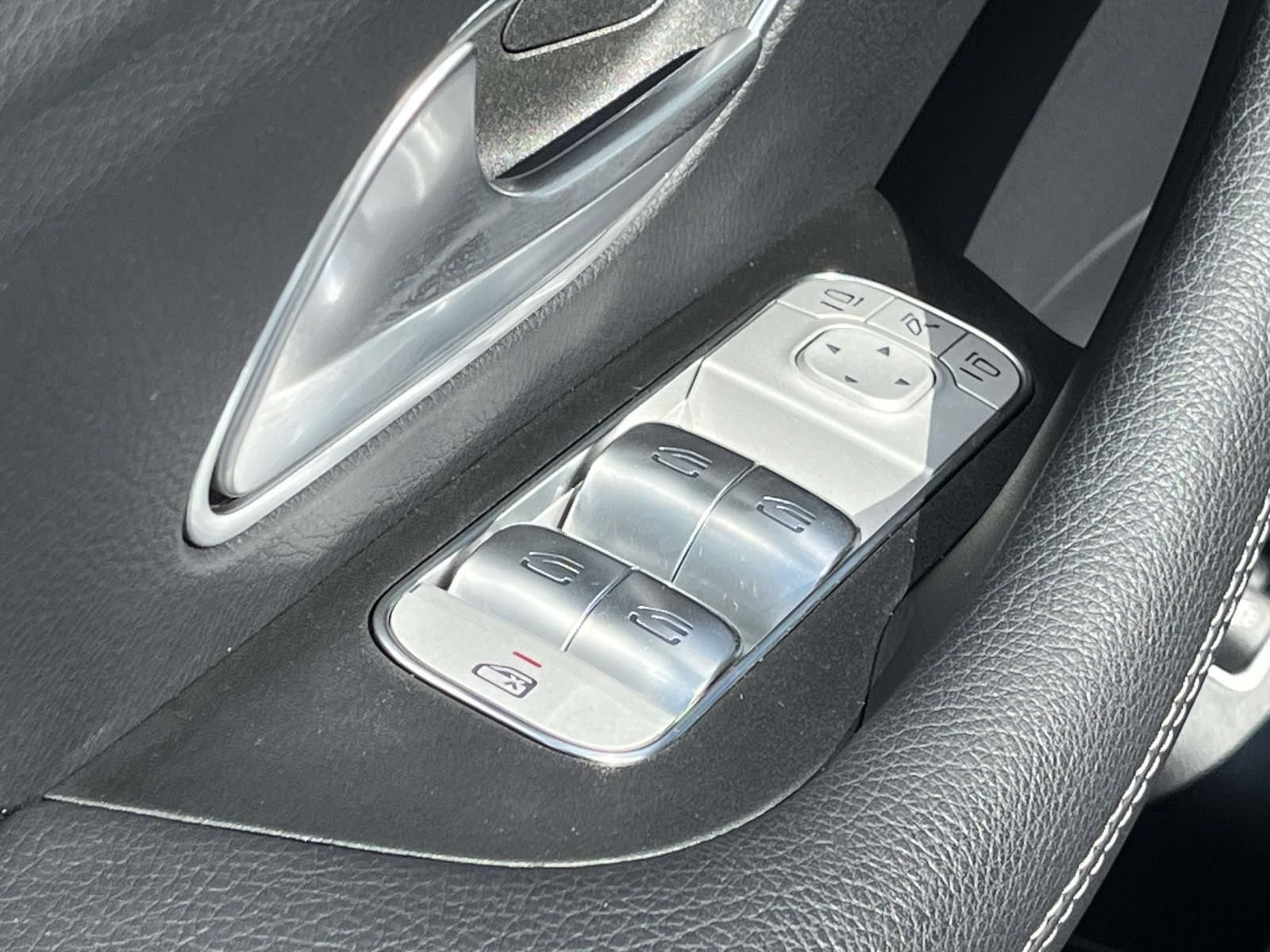 Used 2026 Obsidian Black Metallic Mercedes-Benz GLS 450 image 27