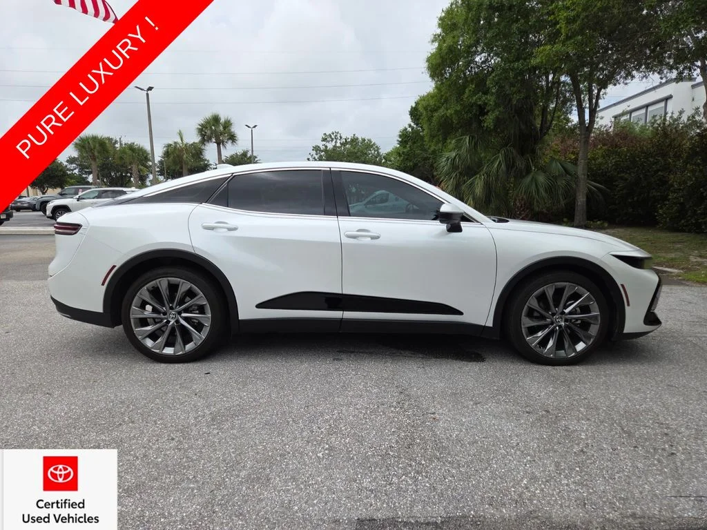 Used 2024 White Toyota Limited image 12
