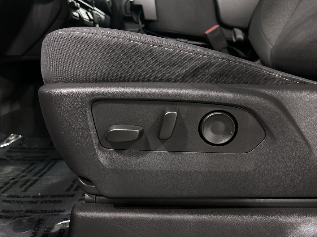 2026 Chevrolet Silverado 1500 Custom - Photo 14