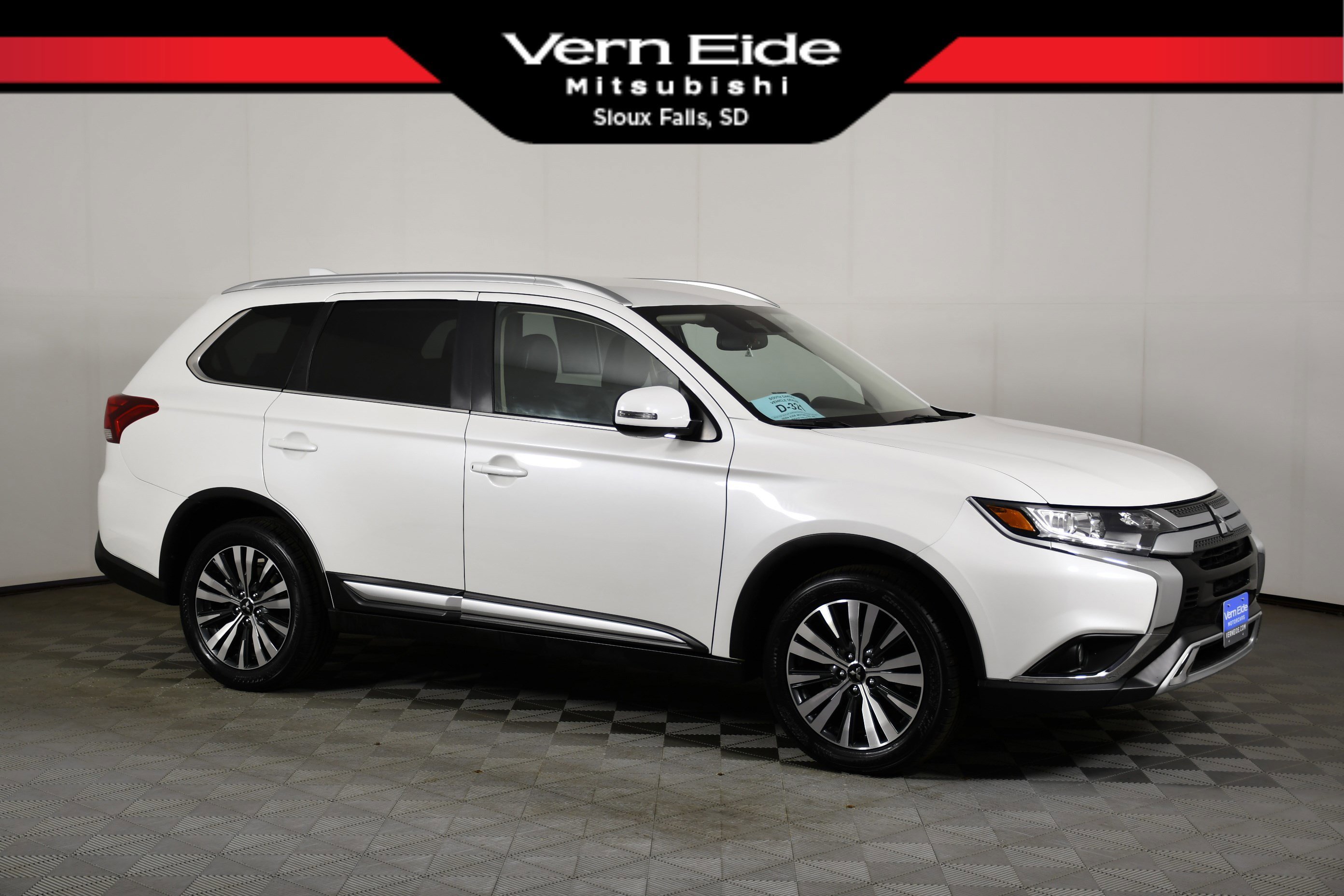 2020 Mitsubishi Outlander SEL S-AWC's photo