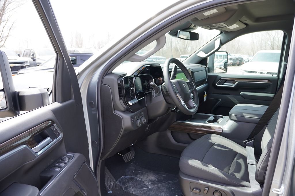 2026 Chevrolet Silverado 2500 HD LT - Photo 10