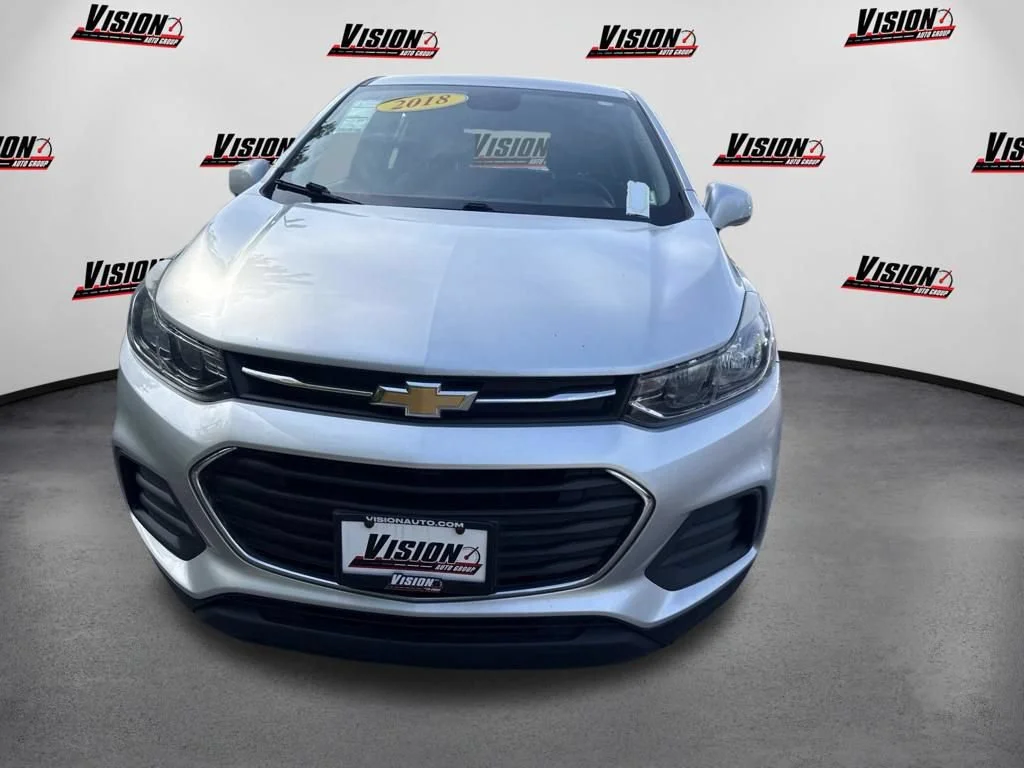 Used 2018 Chevrolet Trax LS with VIN KL7CJKSB4JB623015 for sale in Rochester, NY