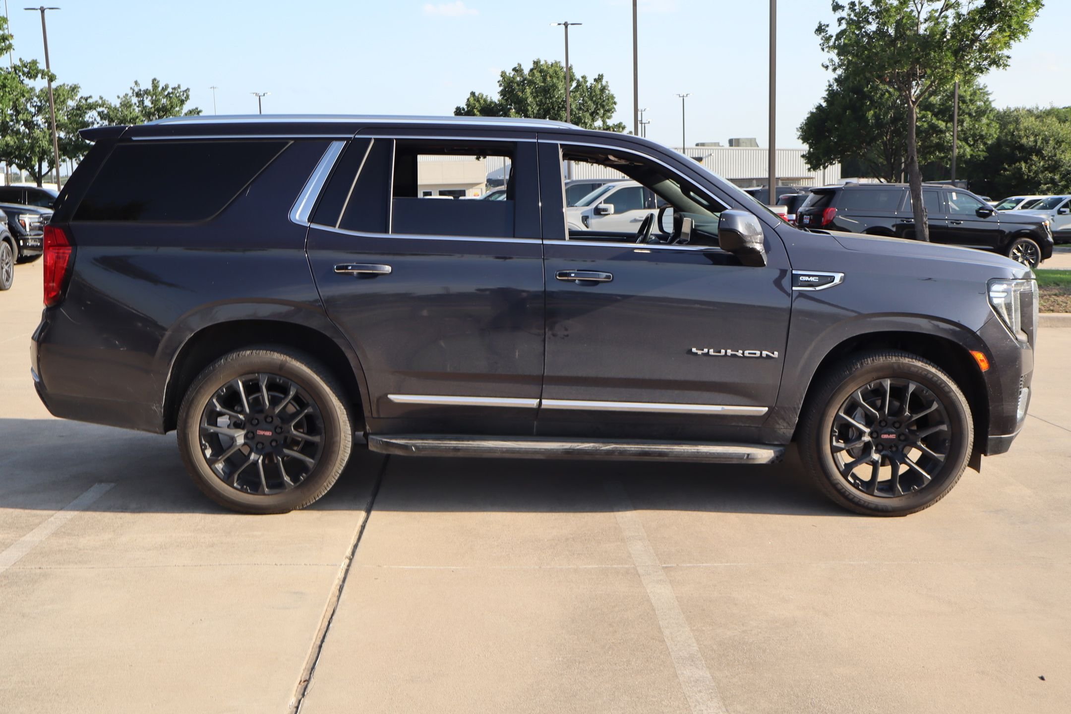 Used 2023 Titanium GMC SLT image 2