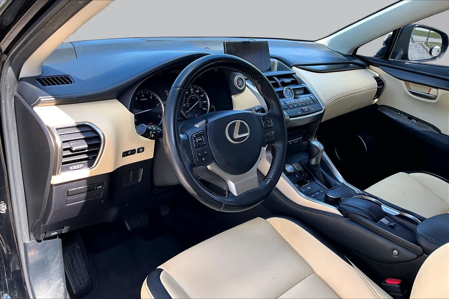 Used 2017 Obsidian Lexus  image 18