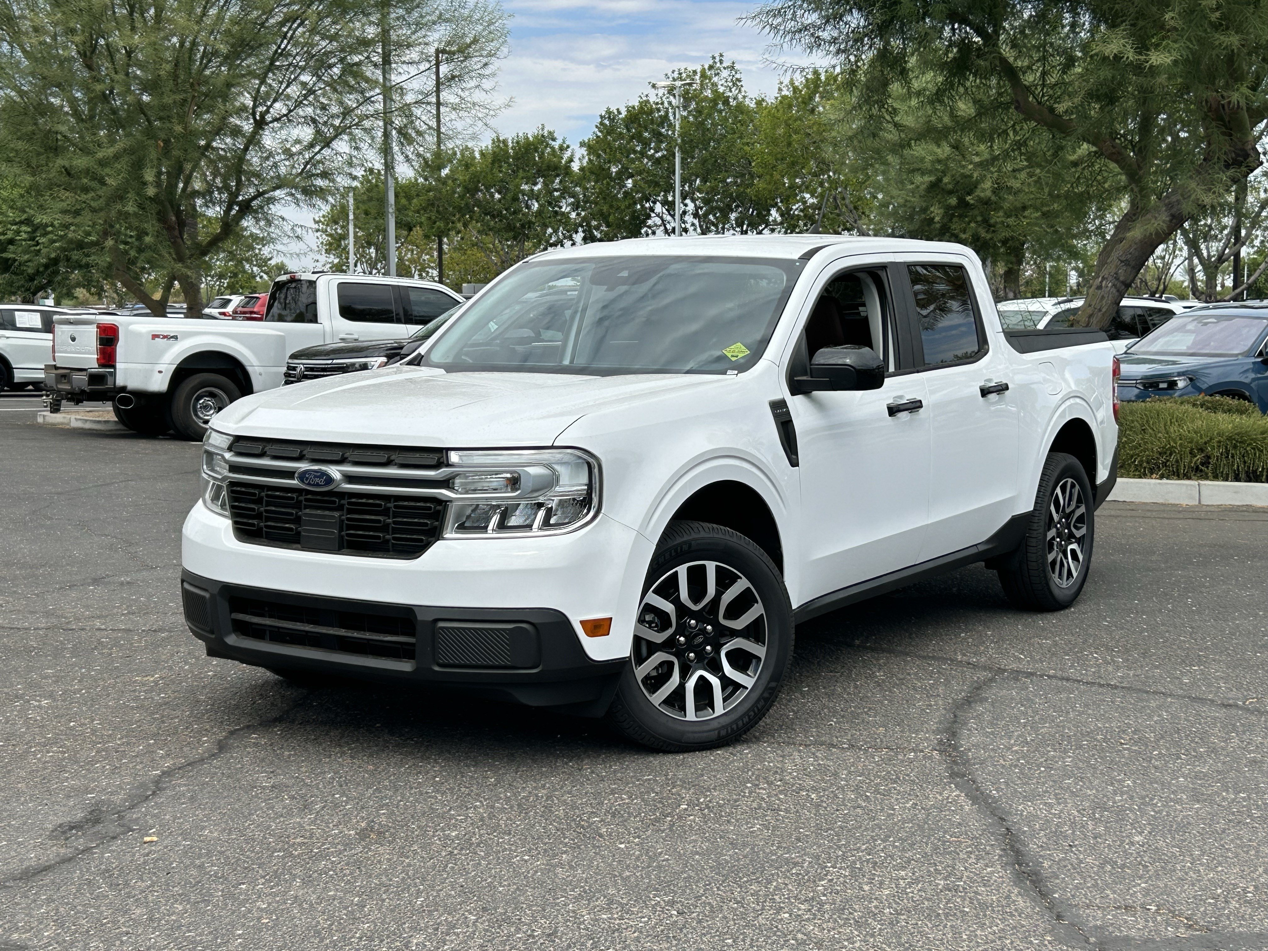 Used 2024 Oxford White Ford LARIAT image 31
