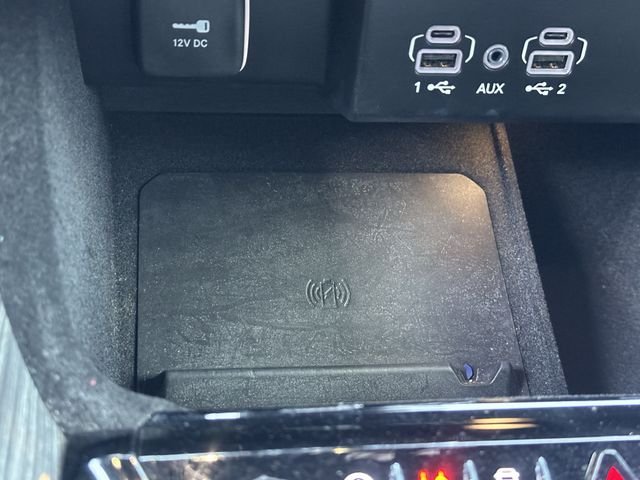 Used 2022 White Jeep Series II image 19
