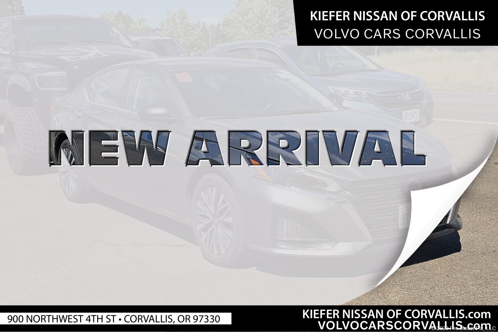 Used 2025 Gun Metallic Nissan SV image 1