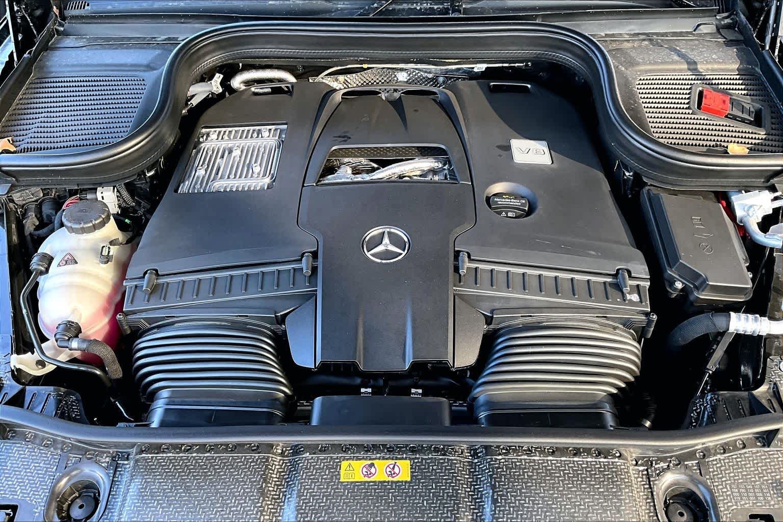 New 2026 Obsidian Black Metallic Mercedes-Benz GLE 580 image 18
