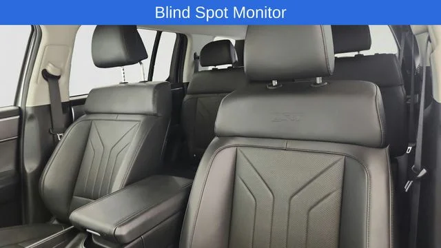 Used 2024 Shimmering Silver Pearl Hyundai XRT image 10