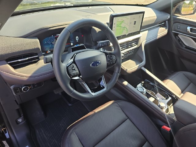 New 2026 Agate Black Metallic Ford Platinum™ image 46