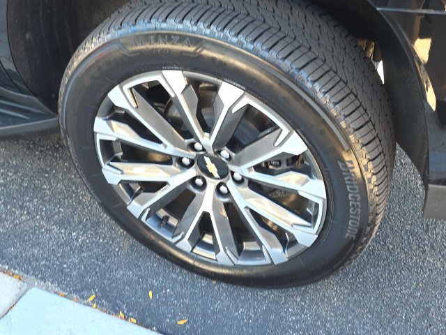 Used 2025 Black Chevrolet High Country image 16