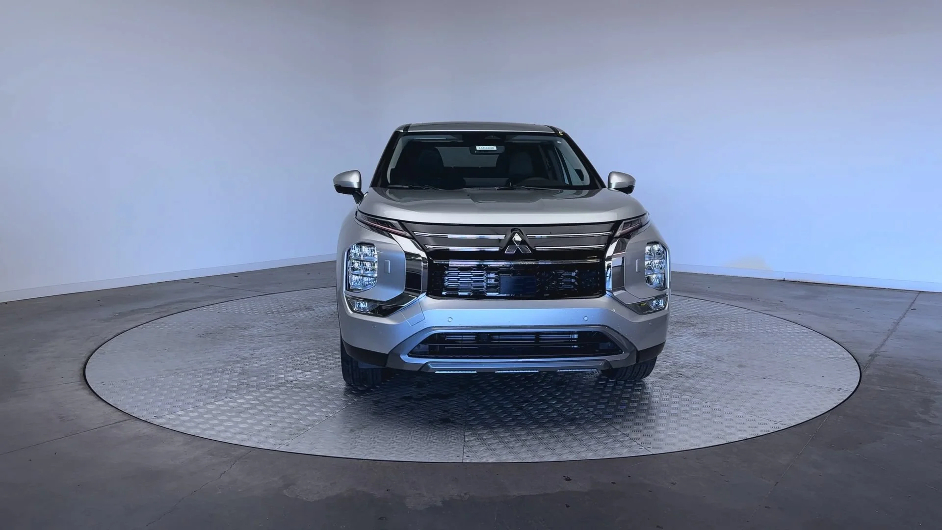New 2026 Alloy Silver Metallic Mitsubishi SE image 3