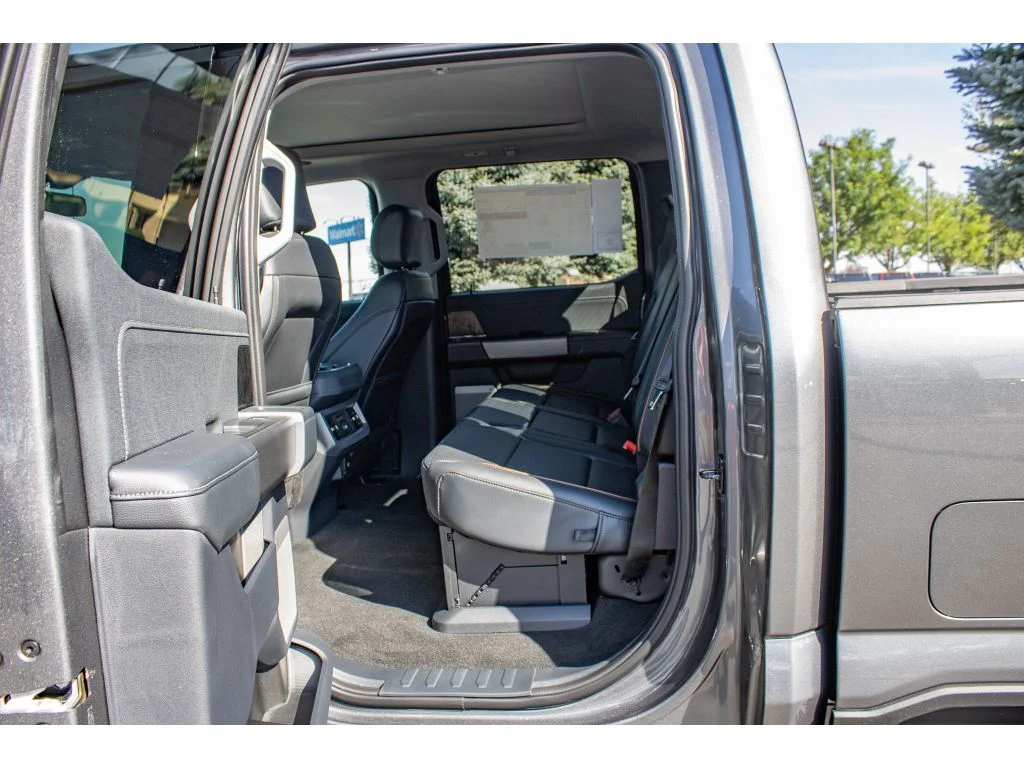 New 2026 Carbonized Gray Metallic Ford F-350® Lariat® image 18