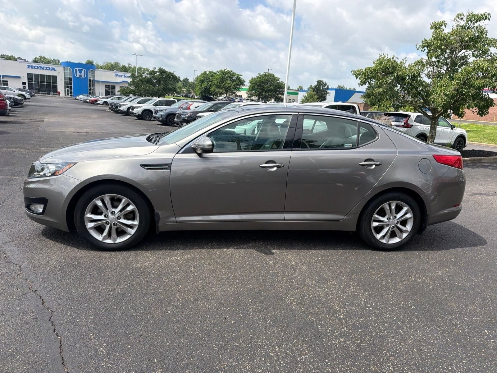 Used 2012 Titanium Metallic Kia EX image 12