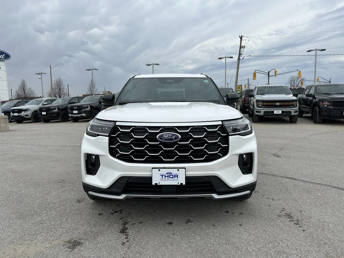 New 2026 White Ford Platinum image 2