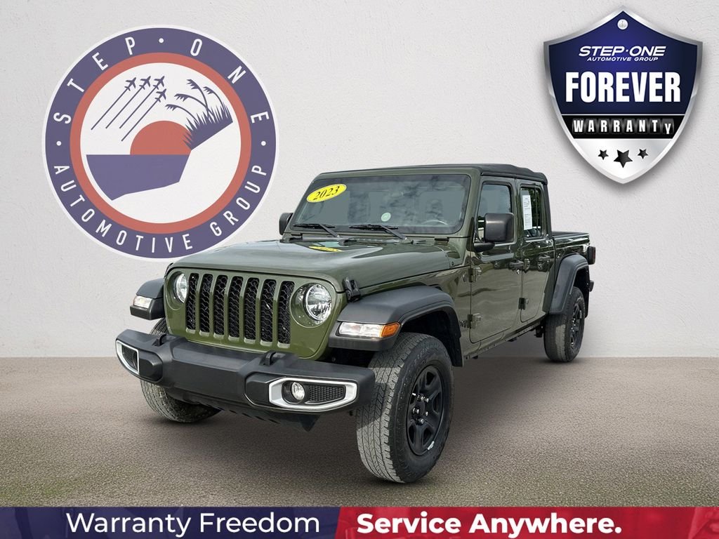 2023 Jeep Gladiator Sport's photo