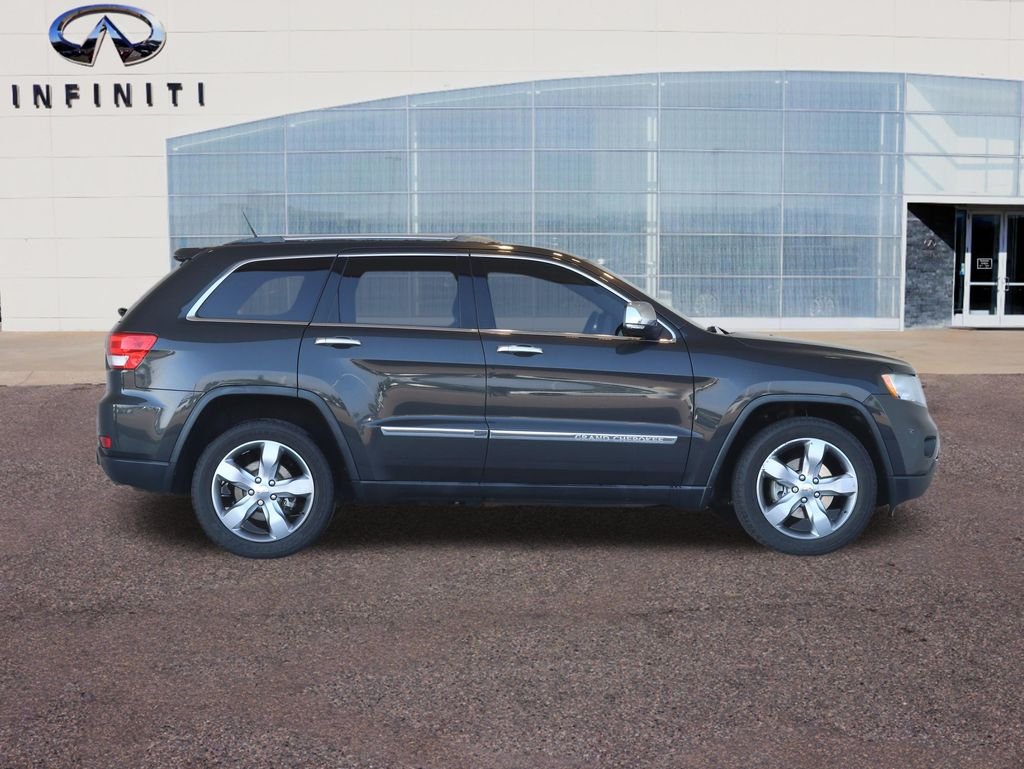 Used 2011 Gray Jeep Limited image 51