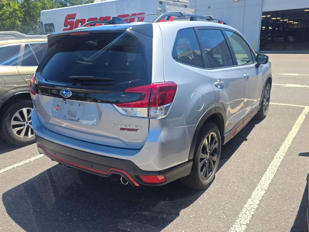 Used 2024 Ice Silver Metallic Subaru Sport image 3