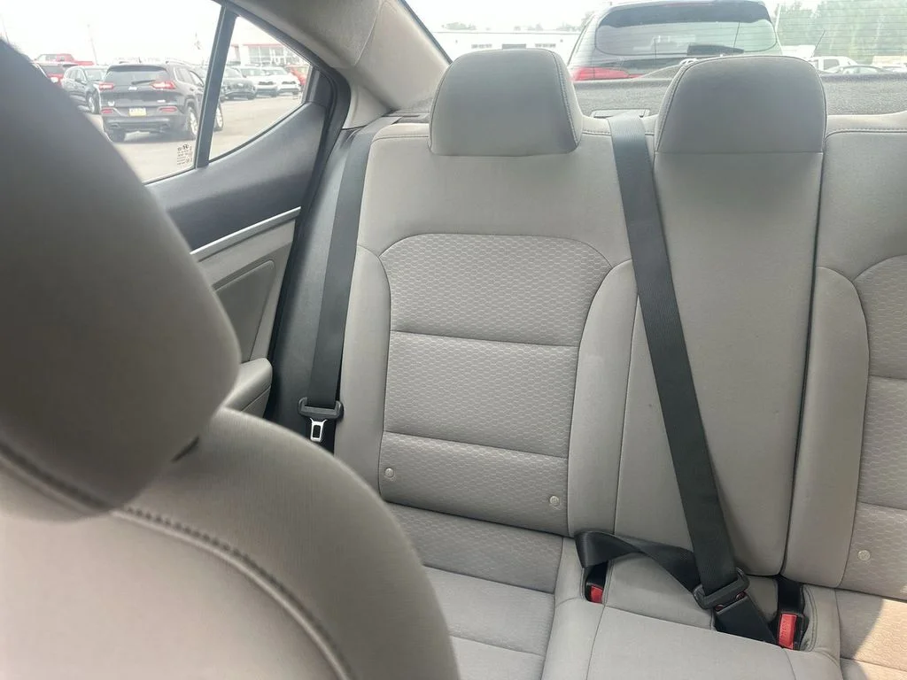 Used 2020 Silver Hyundai SEL image 12