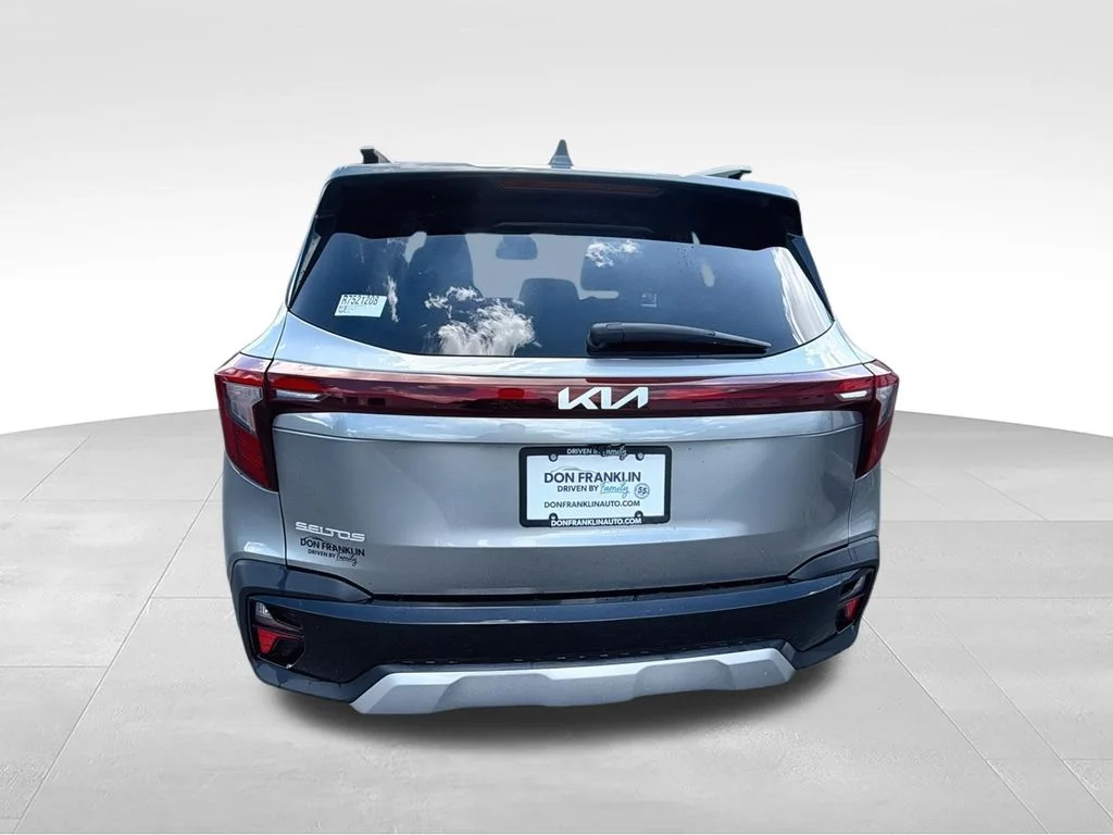 Used 2024 Gray Kia S image 9