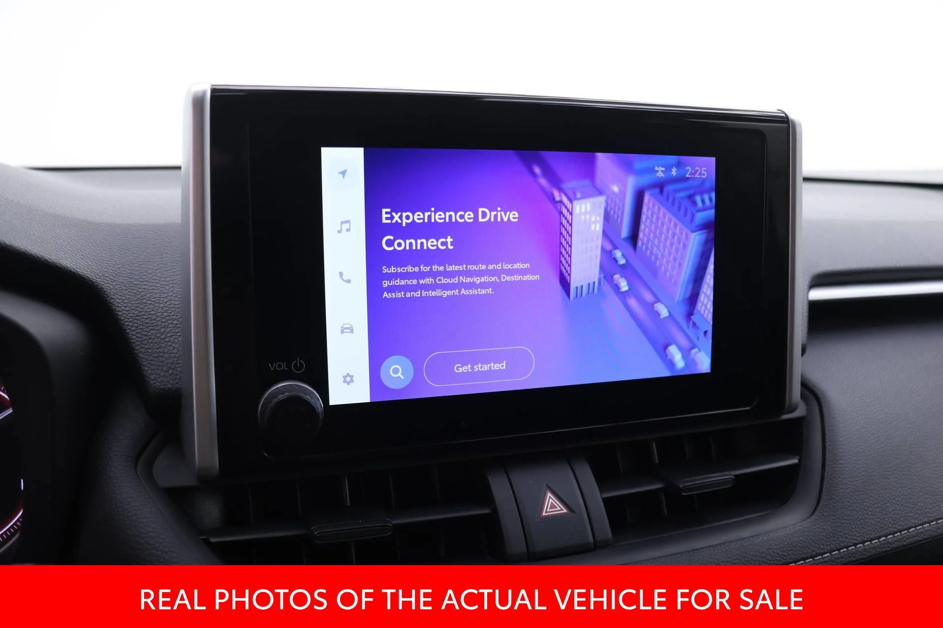 2024 Toyota RAV4 LE - Photo 8