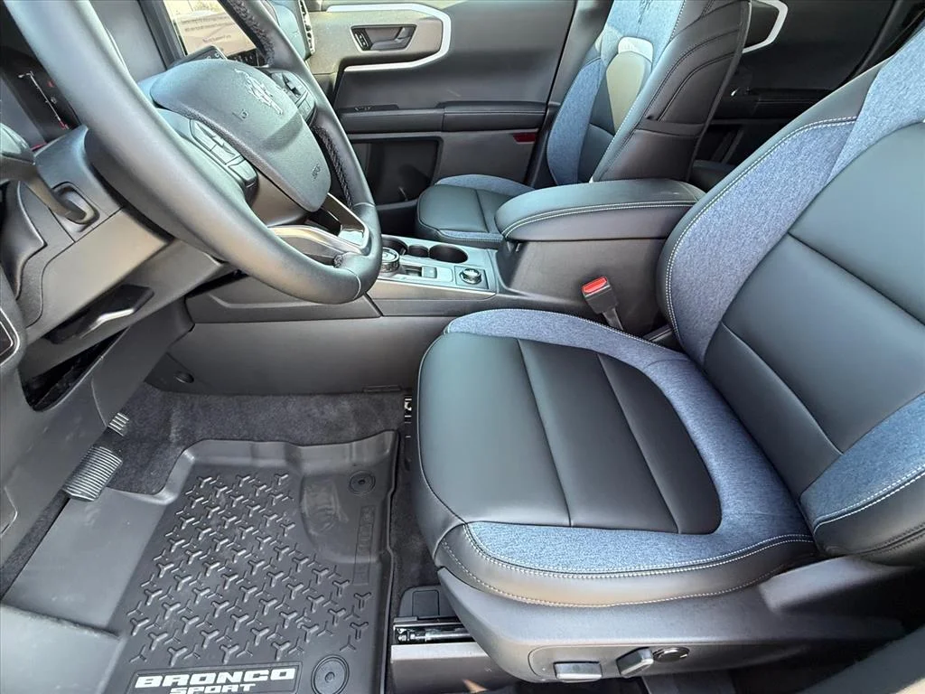 New 2026 Velocity Blue Metallic Ford Outer Banks® image 8