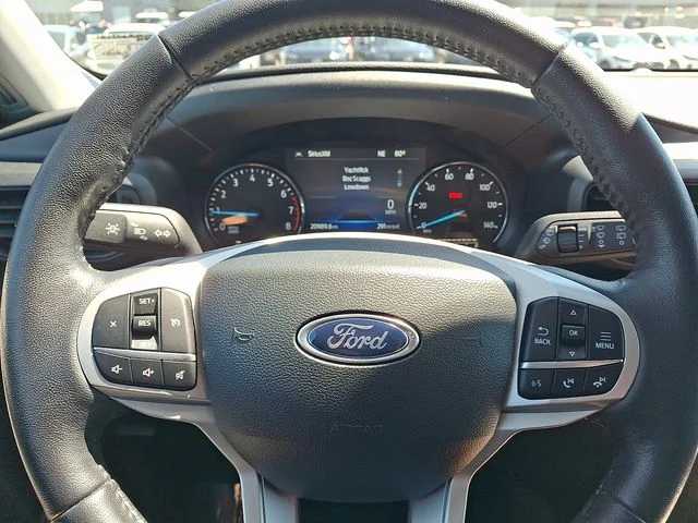 Certified Used 2023 Blue Metallic Ford XLT image 19
