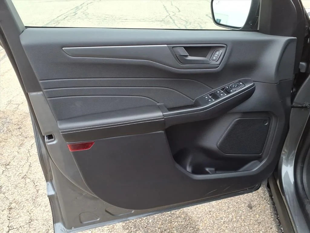 New 2026 Carbonized Gray Metallic Ford Active image 13