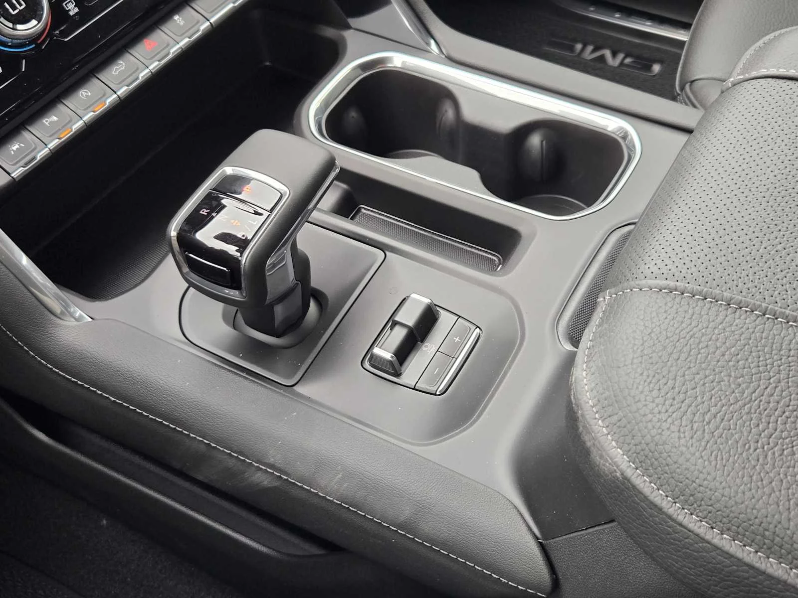 2026 GMC Sierra 1500 Denali - Photo 14