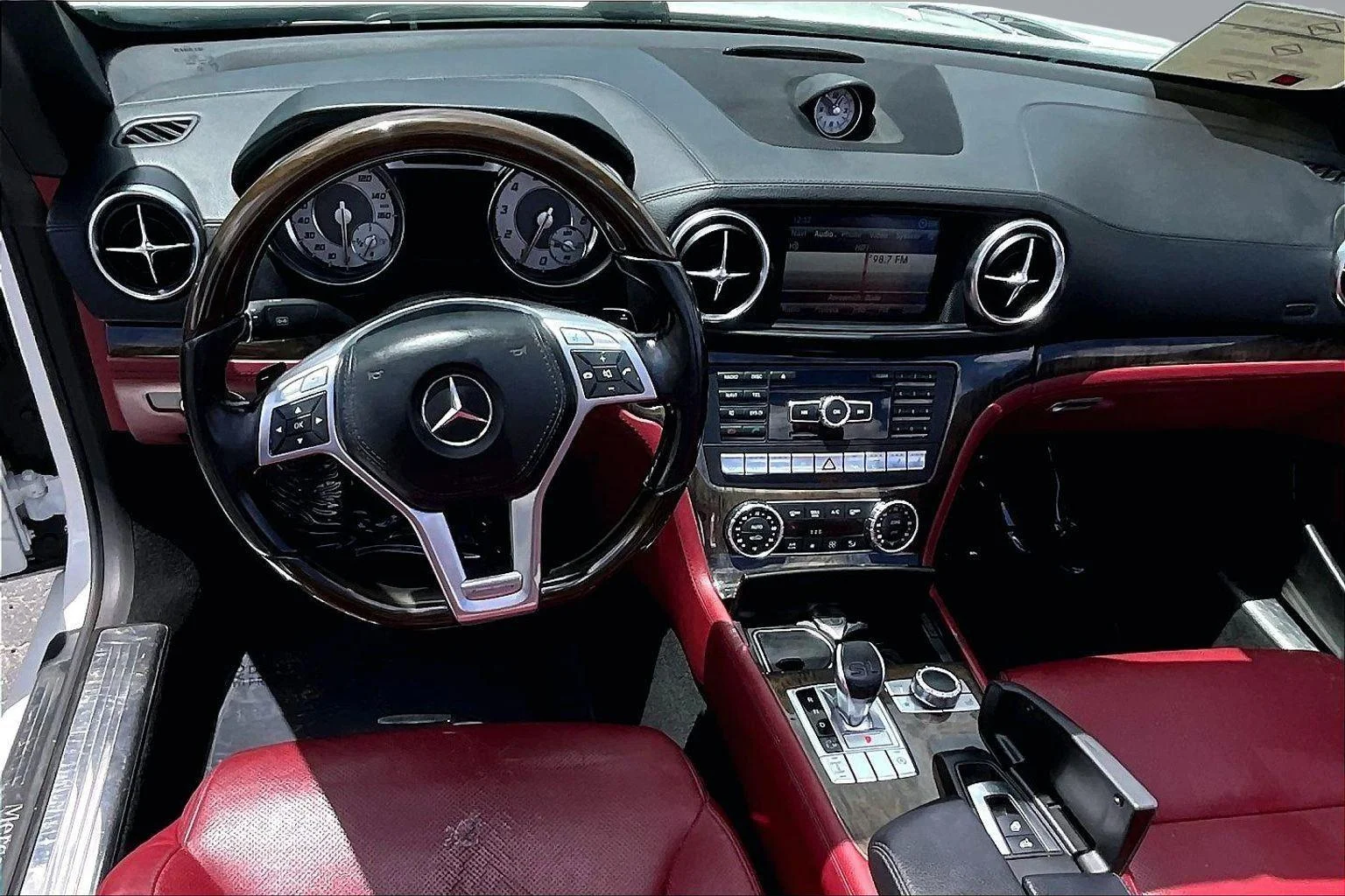 Used 2016 Polar White Mercedes-Benz SL 400 image 8